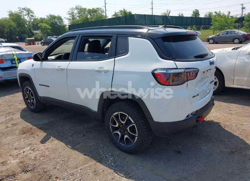 Photo 3 of 2024 Jeep Compass TRAILHAWK 4X4 (VIN 3C4NJDDN2RT149493)