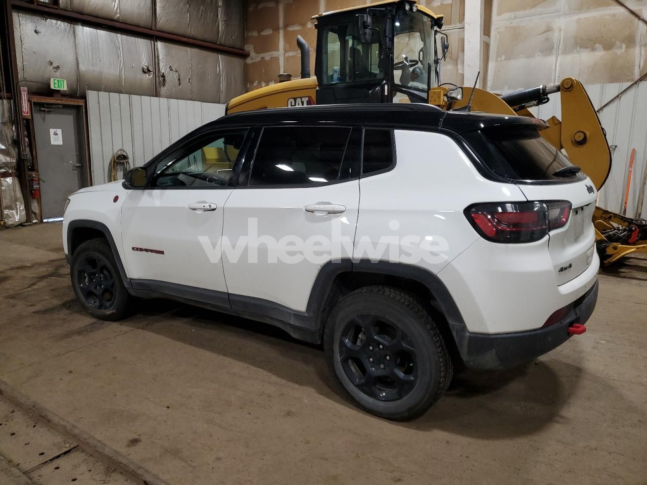 Photo 2 of 2024 JEEP COMPASS TRAILHAWK N/A (VIN 3C4NJDDN3RT590811)