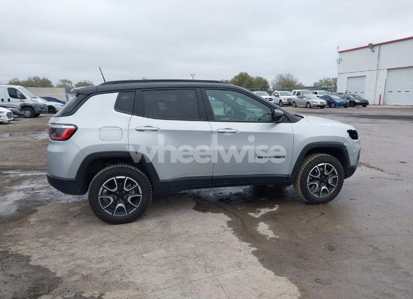 Photo 13 of 2024 Jeep Compass TRAILHAWK 4X4 (VIN 3C4NJDDN4RT119637)