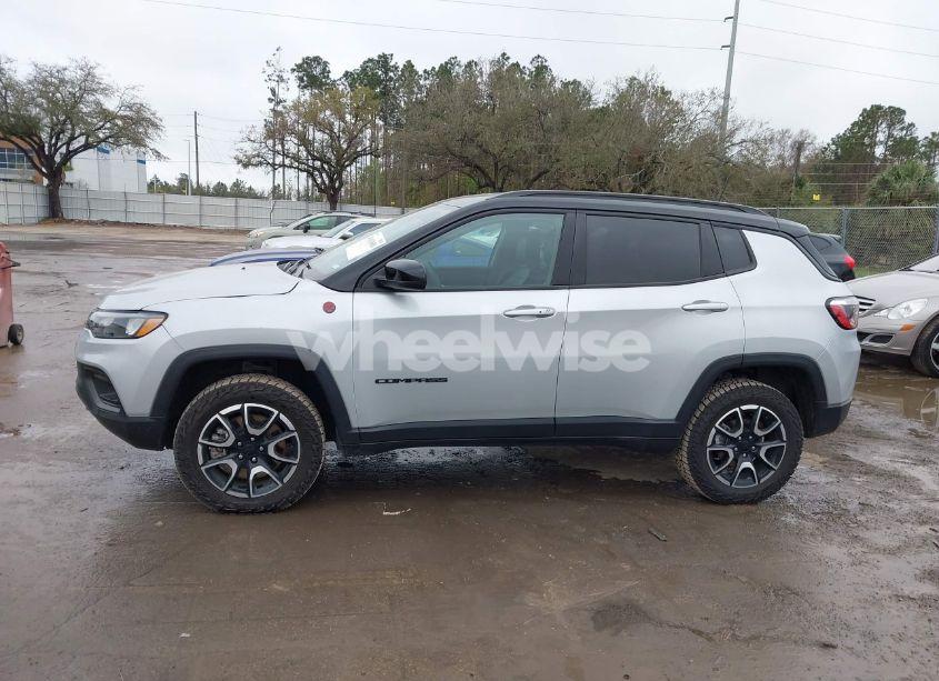 Photo 14 of 2024 Jeep Compass TRAILHAWK 4X4 (VIN 3C4NJDDN4RT119637)