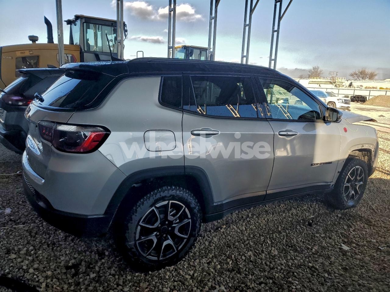 Photo 3 of 2025 JEEP COMPASS TRAILHAWK (VIN 3C4NJDDN4ST559119)