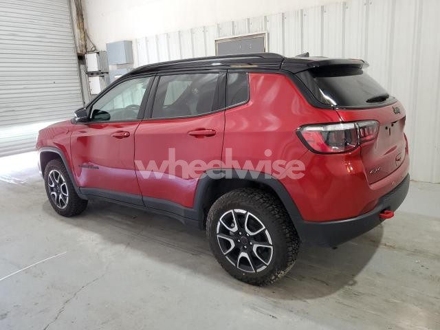 Photo 2 of 2025 JEEP COMPASS TRAILHAWK N/A (VIN 3C4NJDDN6ST583924)