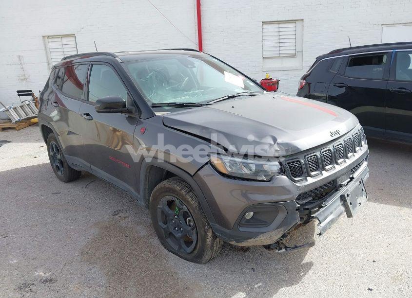 2024 Jeep Compass TRAILHAWK 4X4 (VIN 3C4NJDDN8RT595230) main photo