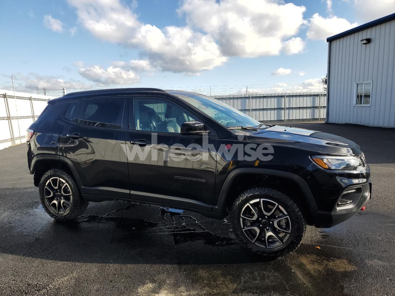 Photo 4 of 2025 JEEP COMPASS TRAILHAWK (VIN 3C4NJDDN8ST549581)