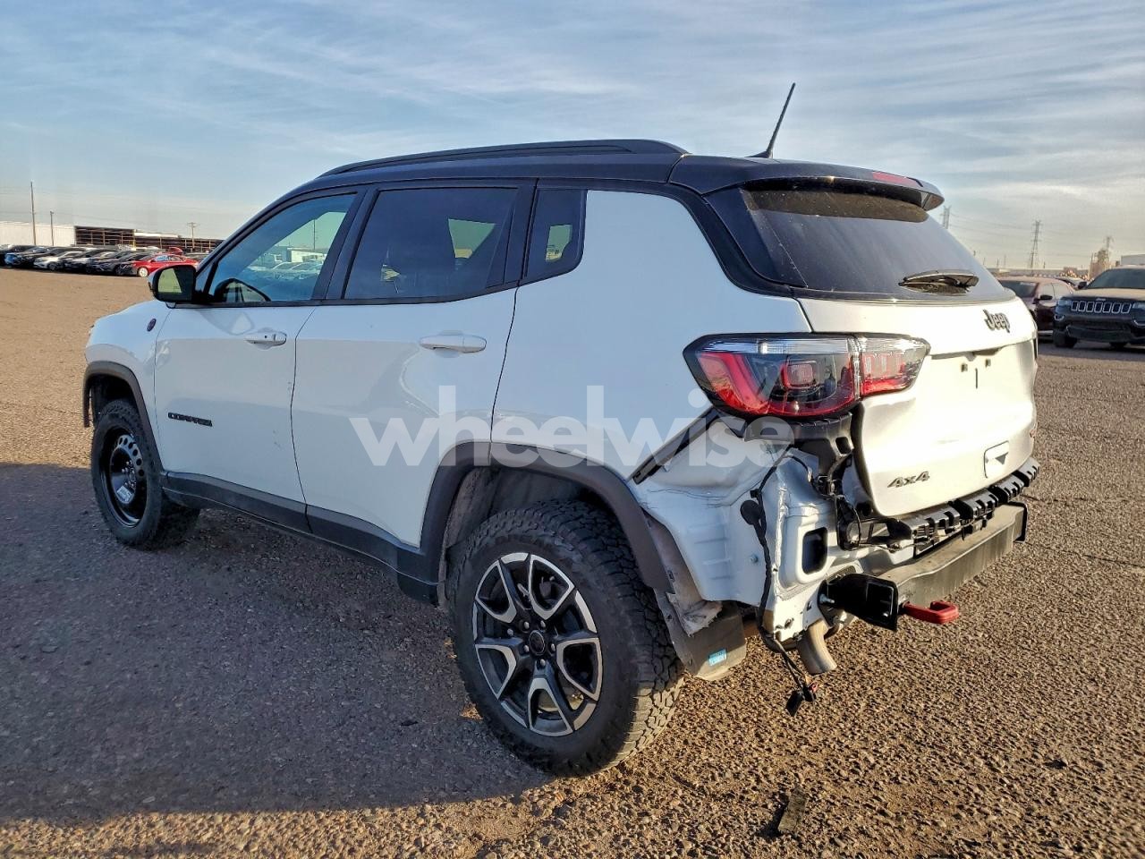 Photo 2 of 2025 JEEP COMPASS TRAILHAWK (VIN 3C4NJDDNXST533379)