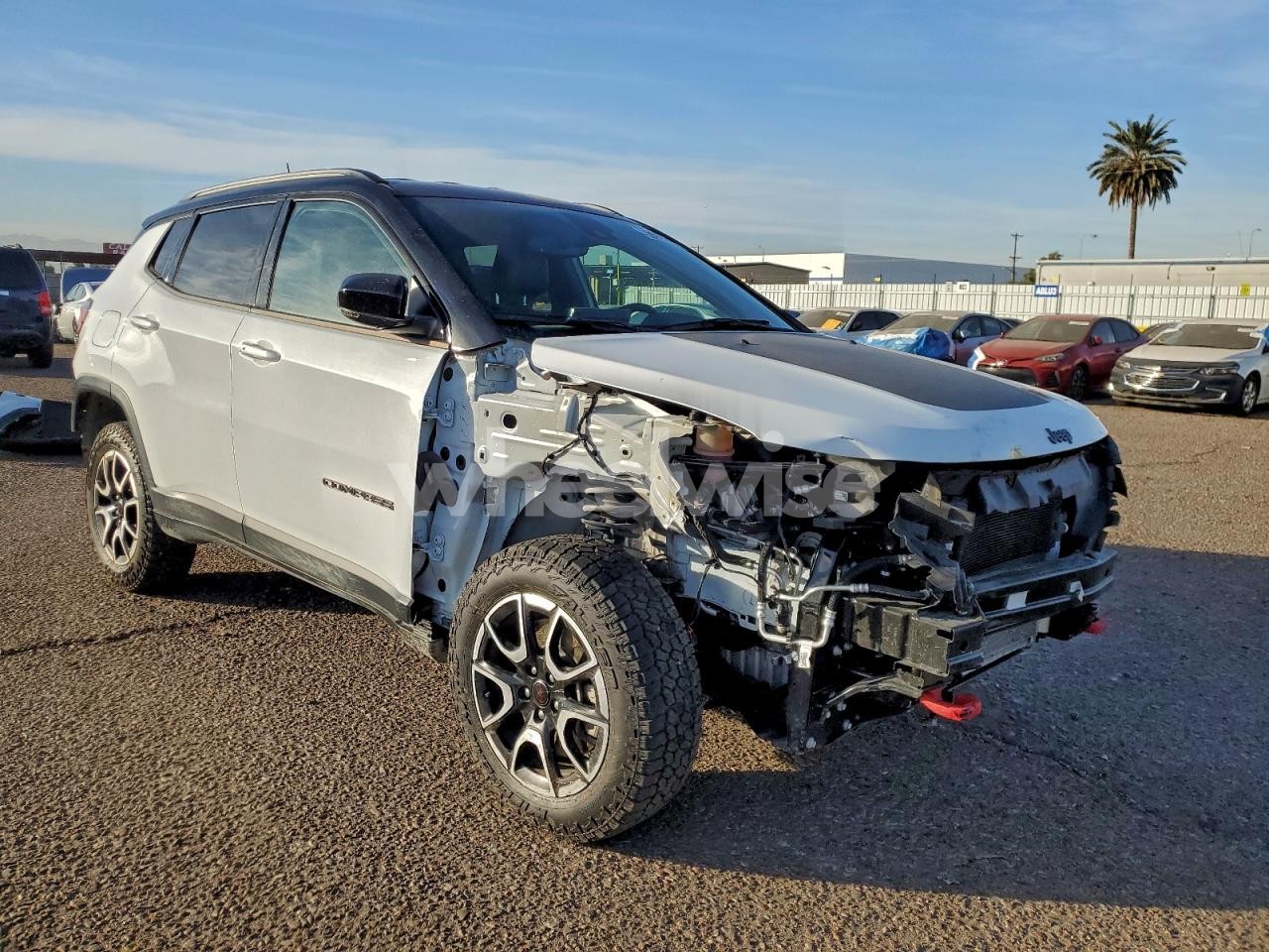 Photo 4 of 2025 JEEP COMPASS TRAILHAWK (VIN 3C4NJDDNXST533379)