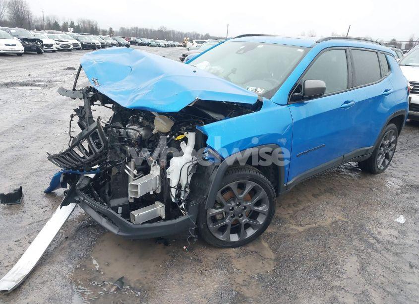 Photo 2 of 2021 Jeep Compass 80TH ANNIVERSARY 4X4 (VIN 3C4NJDEB0MT516551)