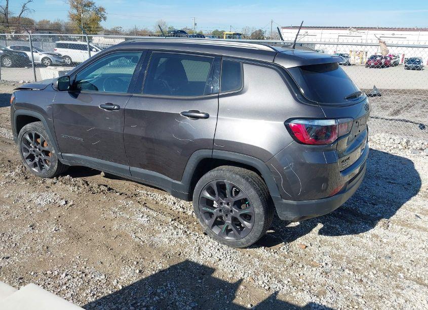 Photo 3 of 2021 Jeep Compass 80TH ANNIVERSARY 4X4 (VIN 3C4NJDEB0MT529025)