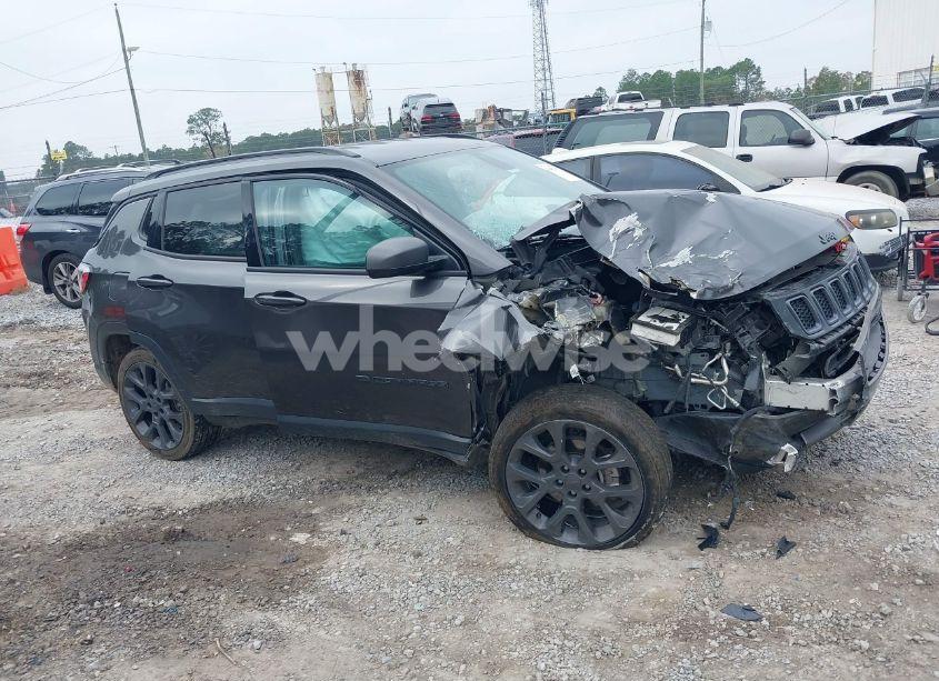 Photo 13 of 2021 Jeep Compass 80TH ANNIVERSARY 4X4 (VIN 3C4NJDEB0MT593128)