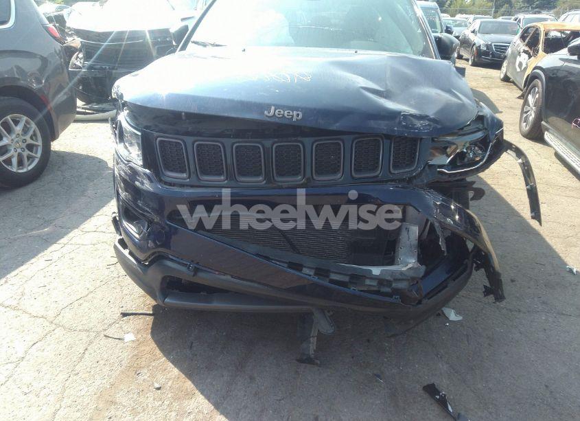 Photo 6 of 2021 Jeep Compass 80TH ANNIVERSARY 4X4 (VIN 3C4NJDEB1MT528983)