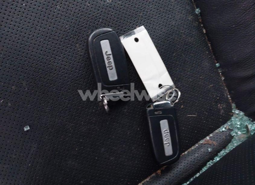 Photo 11 of 2021 Jeep Compass 80TH ANNIVERSARY 4X4 (VIN 3C4NJDEB1MT575205)