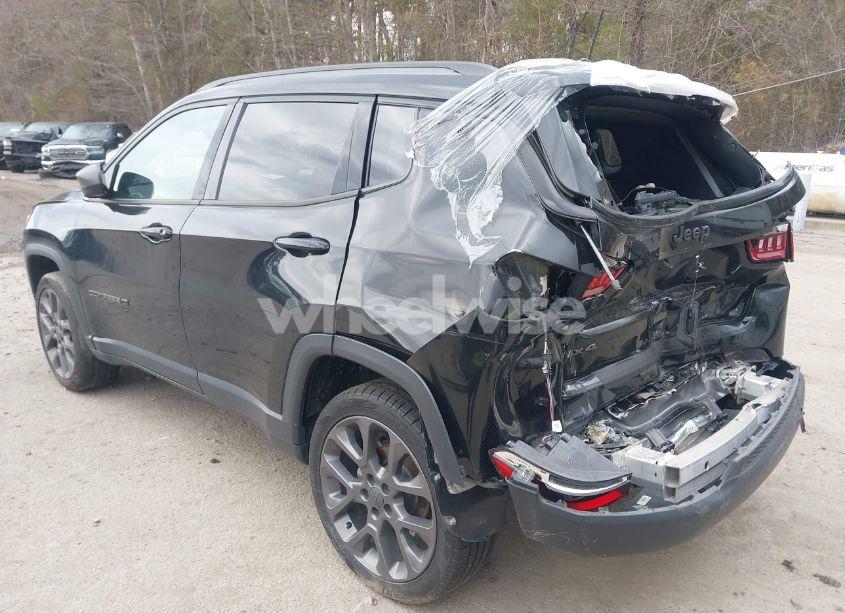 Photo 3 of 2021 Jeep Compass 80TH ANNIVERSARY 4X4 (VIN 3C4NJDEB1MT583160)