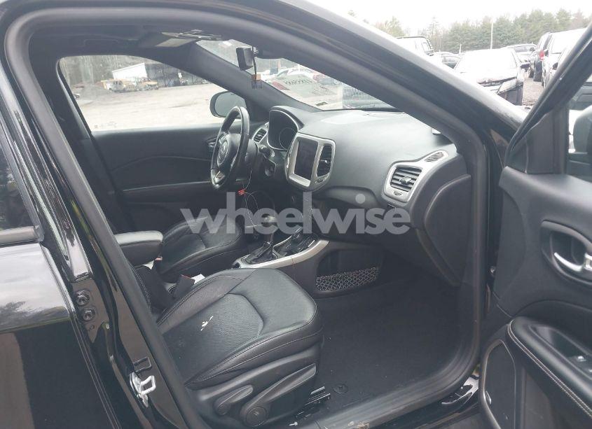 Photo 5 of 2021 Jeep Compass 80TH ANNIVERSARY 4X4 (VIN 3C4NJDEB1MT583160)