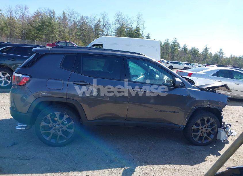 Photo 14 of 2021 Jeep Compass 80TH ANNIVERSARY 4X4 (VIN 3C4NJDEB1MT603763)
