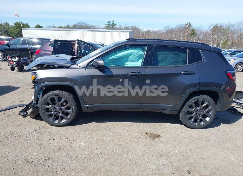 Photo 15 of 2021 Jeep Compass 80TH ANNIVERSARY 4X4 (VIN 3C4NJDEB1MT603763)