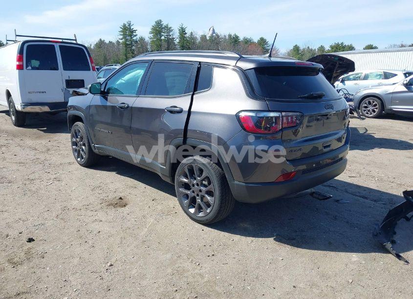 Photo 3 of 2021 Jeep Compass 80TH ANNIVERSARY 4X4 (VIN 3C4NJDEB1MT603763)
