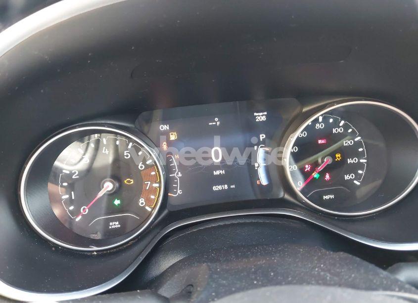 Photo 7 of 2021 Jeep Compass 80TH ANNIVERSARY 4X4 (VIN 3C4NJDEB1MT603763)