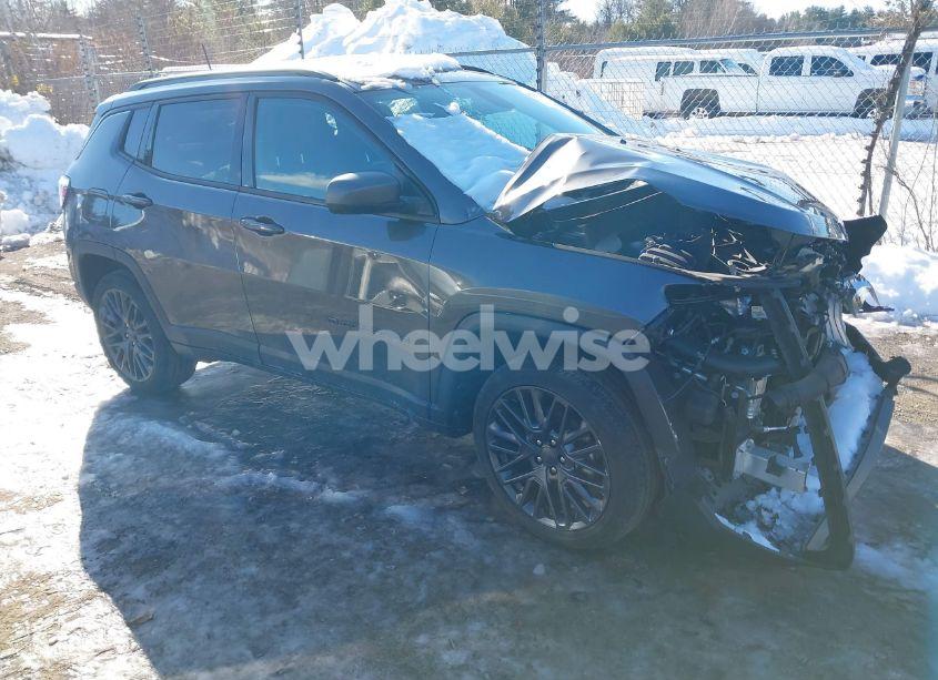 Photo 13 of 2021 Jeep Compass 80TH ANNIVERSARY 4X4 (VIN 3C4NJDEB5MT553868)