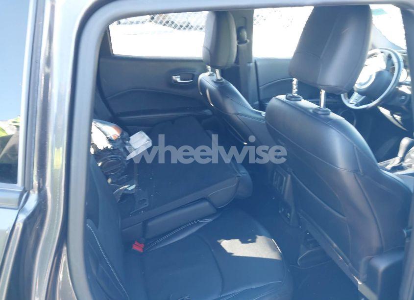 Photo 8 of 2021 Jeep Compass 80TH ANNIVERSARY 4X4 (VIN 3C4NJDEB5MT553868)