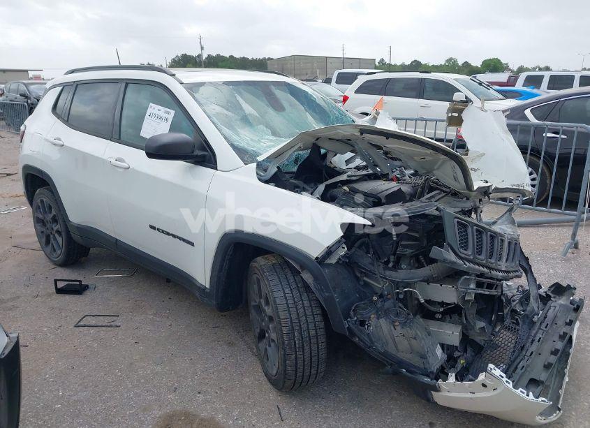 2021 Jeep Compass 80TH ANNIVERSARY 4X4 (VIN 3C4NJDEB5MT596218) main photo