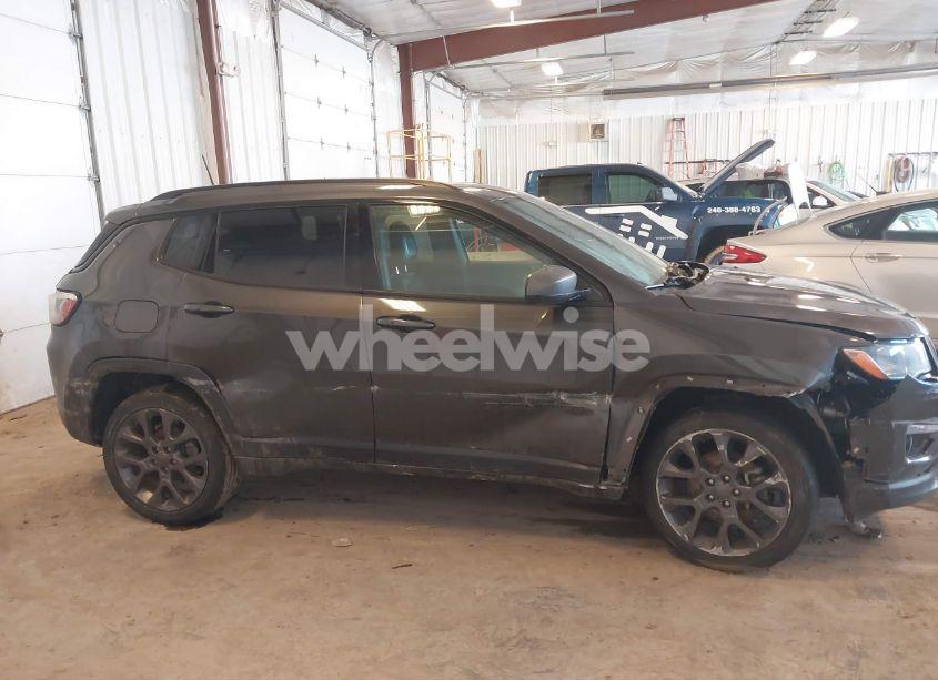 Photo 13 of 2021 Jeep Compass 80TH ANNIVERSARY 4X4 (VIN 3C4NJDEB6MT513623)
