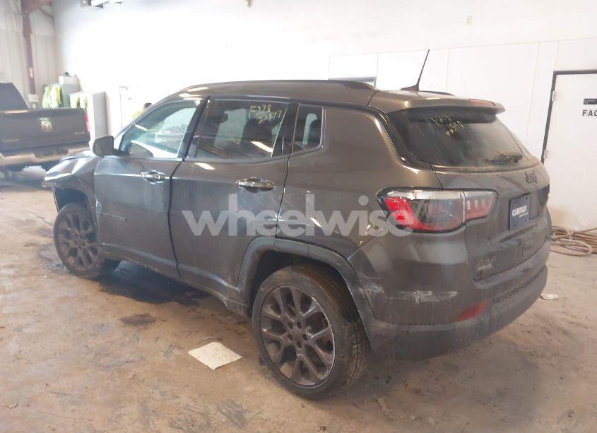 Photo 3 of 2021 Jeep Compass 80TH ANNIVERSARY 4X4 (VIN 3C4NJDEB6MT513623)