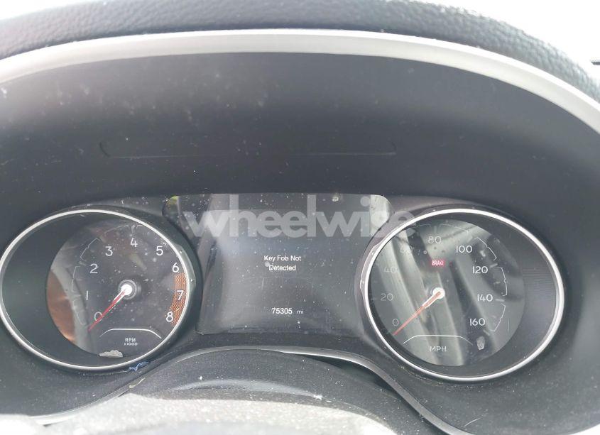 Photo 7 of 2021 Jeep Compass 80TH ANNIVERSARY 4X4 (VIN 3C4NJDEB7MT595359)