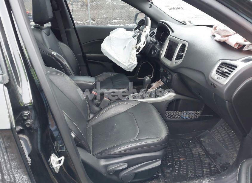 Photo 5 of 2021 Jeep Compass 80TH ANNIVERSARY 4X4 (VIN 3C4NJDEB9MT553825)