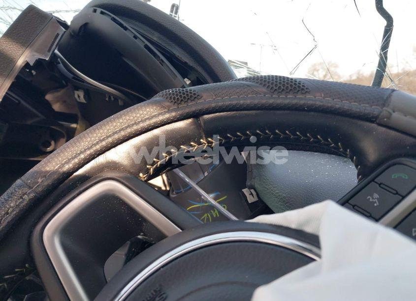 Photo 15 of 2021 Jeep Compass 80TH ANNIVERSARY 4X4 (VIN 3C4NJDEB9MT593306)