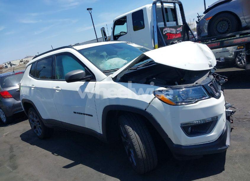 Photo 13 of 2021 Jeep Compass 80TH ANNIVERSARY 4X4 (VIN 3C4NJDEBXMT568284)