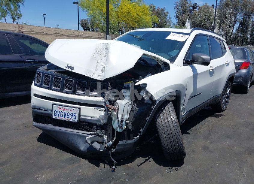 Photo 2 of 2021 Jeep Compass 80TH ANNIVERSARY 4X4 (VIN 3C4NJDEBXMT568284)