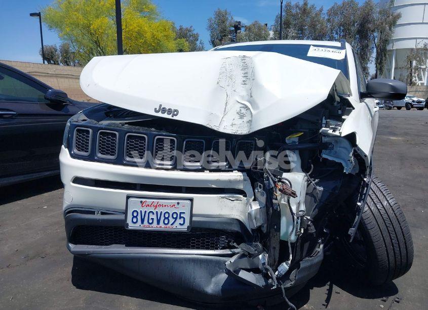 Photo 6 of 2021 Jeep Compass 80TH ANNIVERSARY 4X4 (VIN 3C4NJDEBXMT568284)