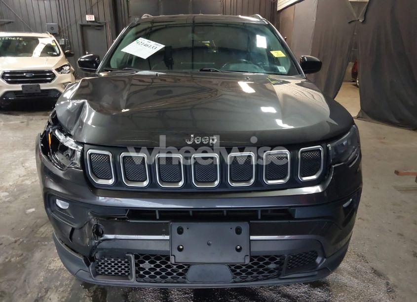 Photo 12 of 2022 Jeep Compass LATITUDE LUX 4X4 (VIN 3C4NJDFB0NT117963)