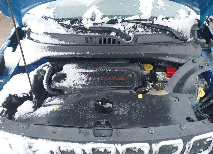 Photo 10 of 2022 Jeep Compass LATITUDE LUX 4X4 (VIN 3C4NJDFB0NT128056)