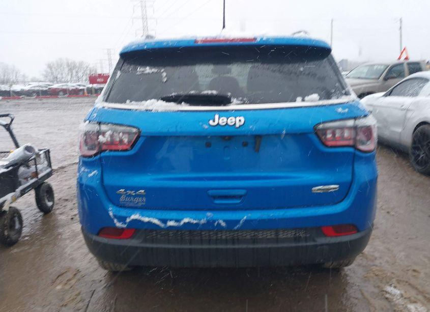 Photo 16 of 2022 Jeep Compass LATITUDE LUX 4X4 (VIN 3C4NJDFB0NT128056)