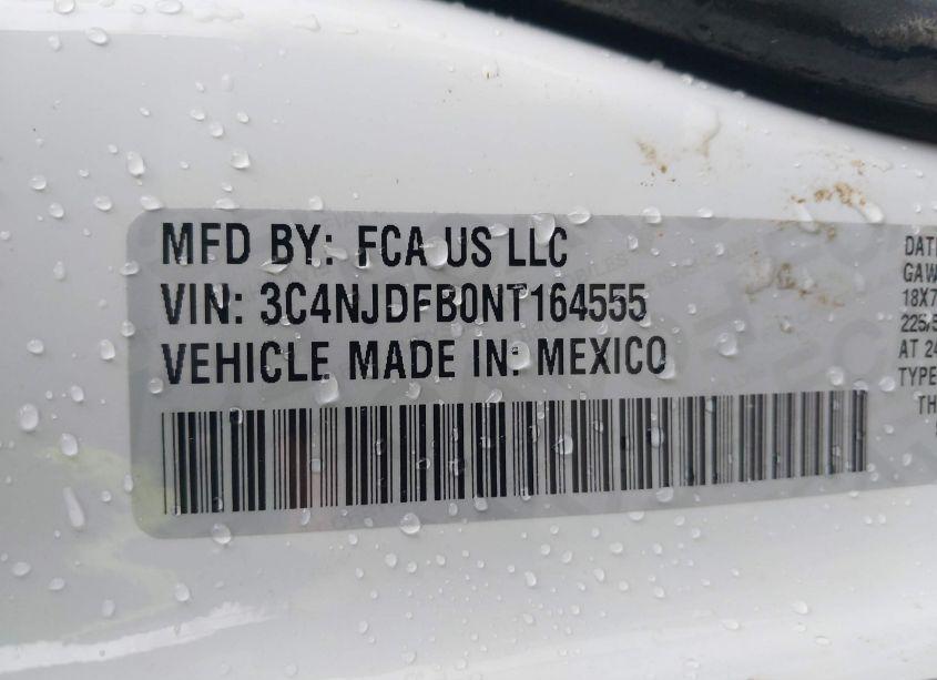 Photo 9 of 2022 Jeep Compass LATITUDE LUX 4X4 (VIN 3C4NJDFB0NT164555)