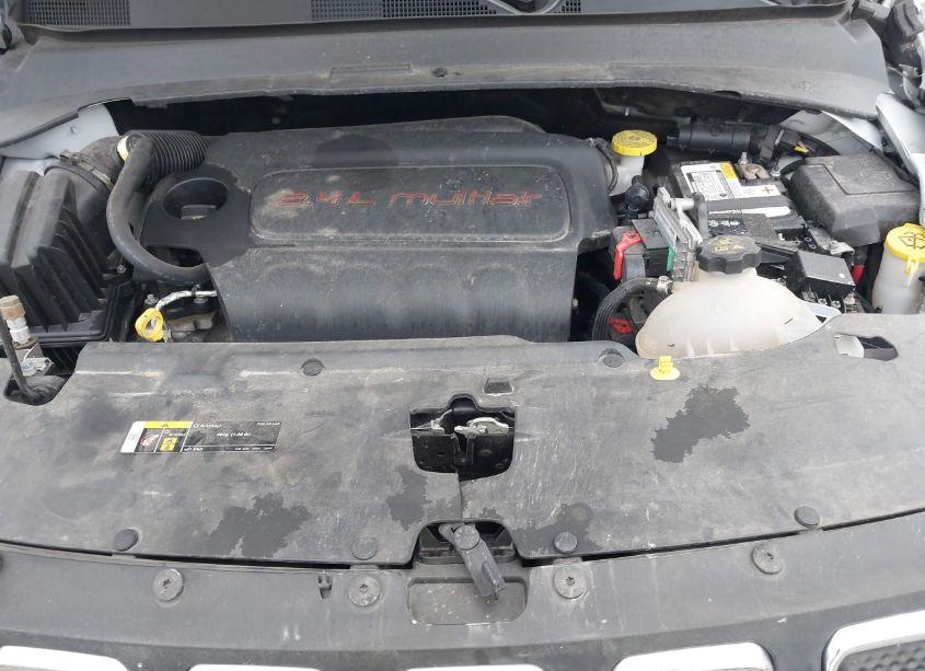 Photo 10 of 2022 Jeep Compass LATITUDE LUX 4X4 (VIN 3C4NJDFB0NT203807)