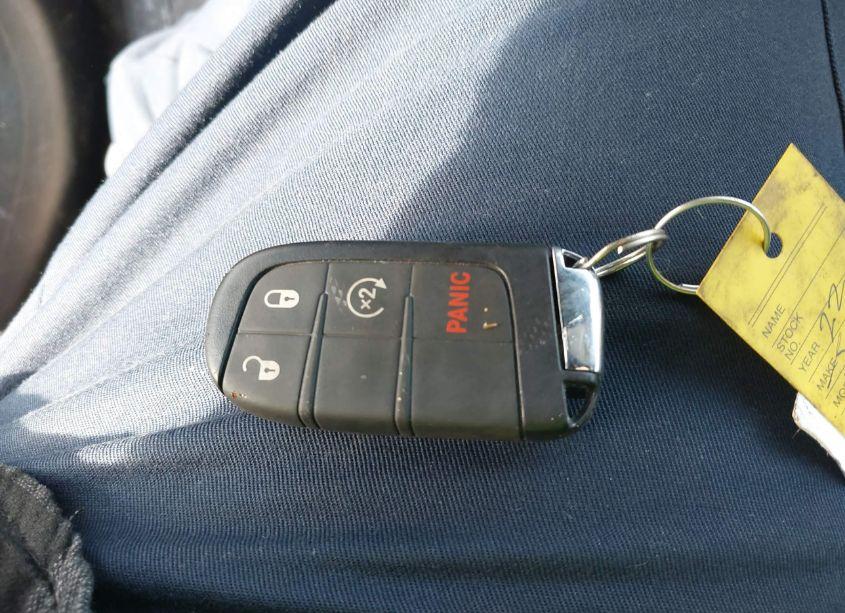 Photo 11 of 2022 Jeep Compass LATITUDE LUX 4X4 (VIN 3C4NJDFB1NT212449)