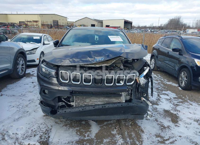 Photo 11 of 2022 Jeep Compass LATITUDE LUX 4X4 (VIN 3C4NJDFB2NT112229)