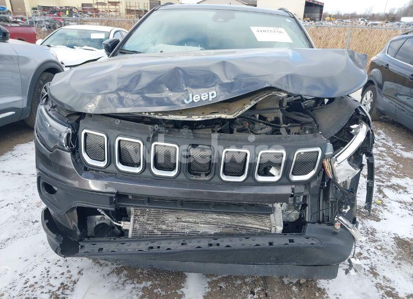 Photo 6 of 2022 Jeep Compass LATITUDE LUX 4X4 (VIN 3C4NJDFB2NT112229)