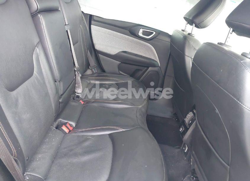 Photo 8 of 2022 Jeep Compass LATITUDE LUX 4X4 (VIN 3C4NJDFB2NT112229)