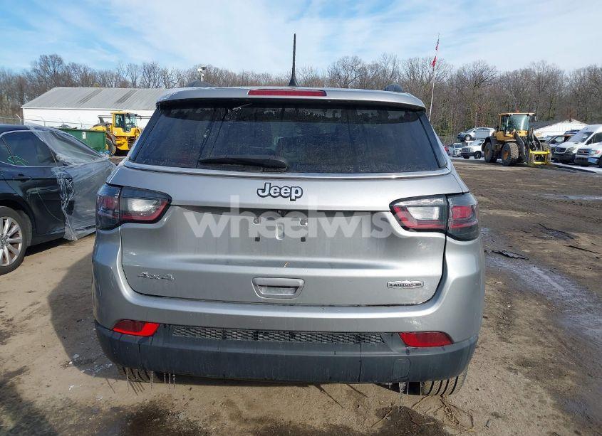Photo 16 of 2022 Jeep Compass LATITUDE LUX 4X4 (VIN 3C4NJDFB2NT164198)