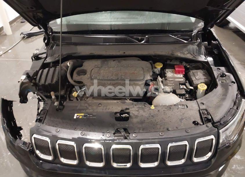 Photo 10 of 2022 Jeep Compass LATITUDE LUX 4X4 (VIN 3C4NJDFB3NT211822)