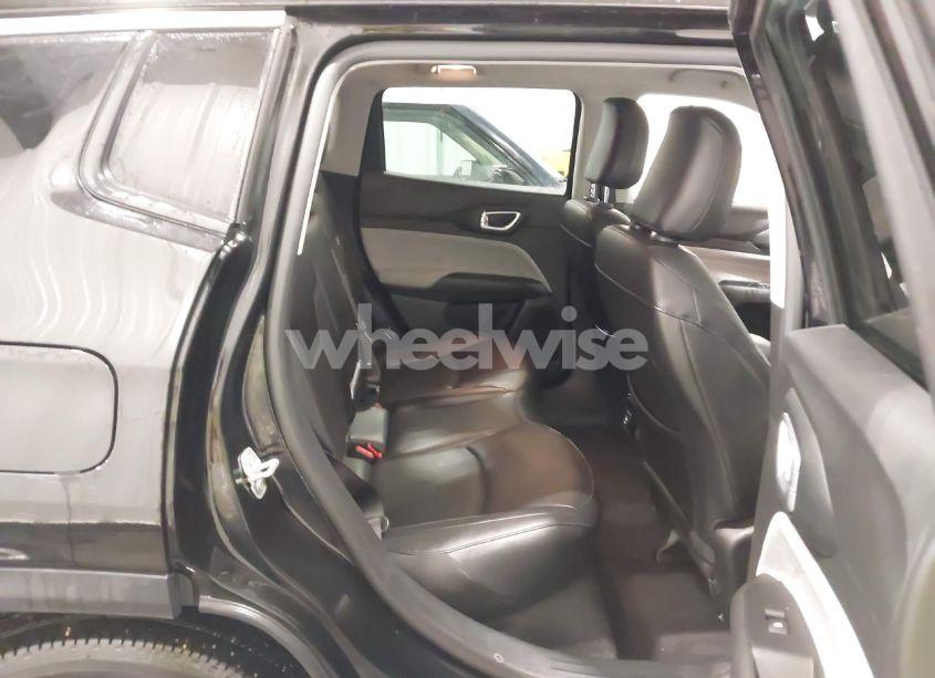 Photo 8 of 2022 Jeep Compass LATITUDE LUX 4X4 (VIN 3C4NJDFB3NT211822)