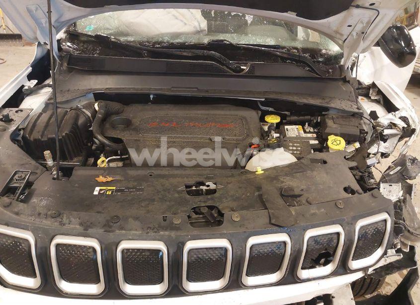 Photo 10 of 2022 Jeep Compass LATITUDE LUX 4X4 (VIN 3C4NJDFB5NT109311)