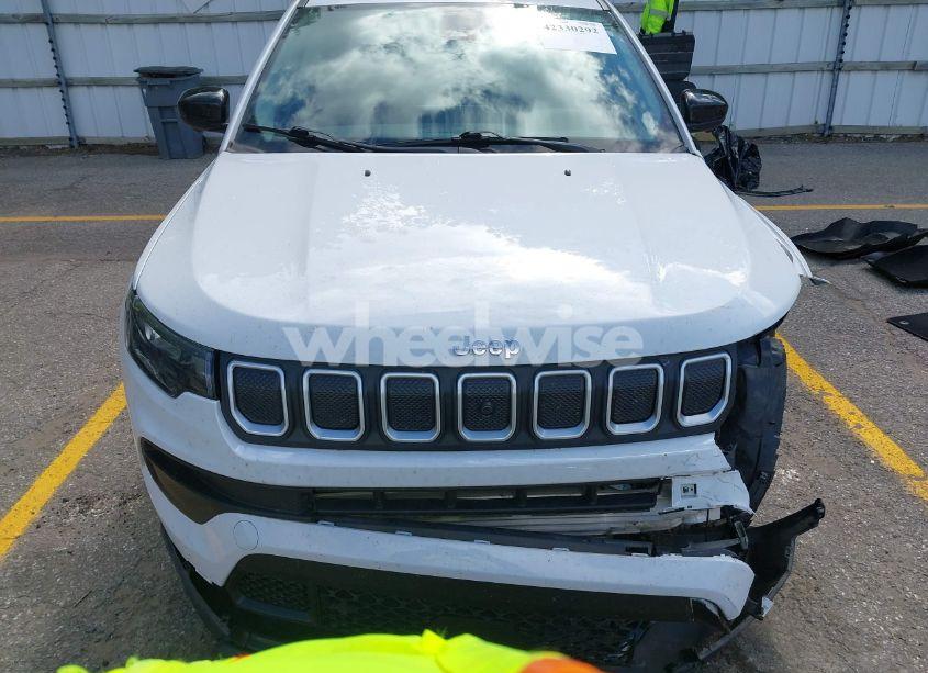 Photo 13 of 2022 Jeep Compass LATITUDE LUX 4X4 (VIN 3C4NJDFB7NT112307)