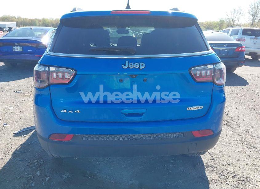 Photo 16 of 2022 Jeep Compass LATITUDE LUX 4X4 (VIN 3C4NJDFBXNT129487)