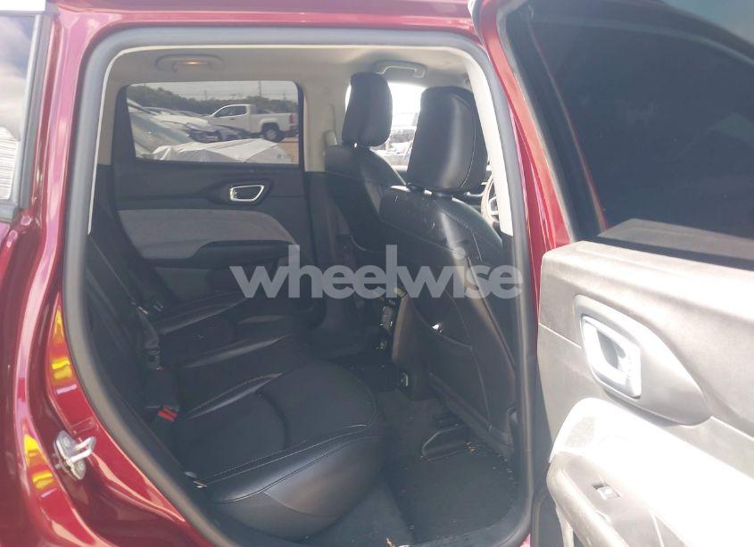 Photo 8 of 2022 Jeep Compass LATITUDE LUX 4X4 (VIN 3C4NJDFBXNT129800)