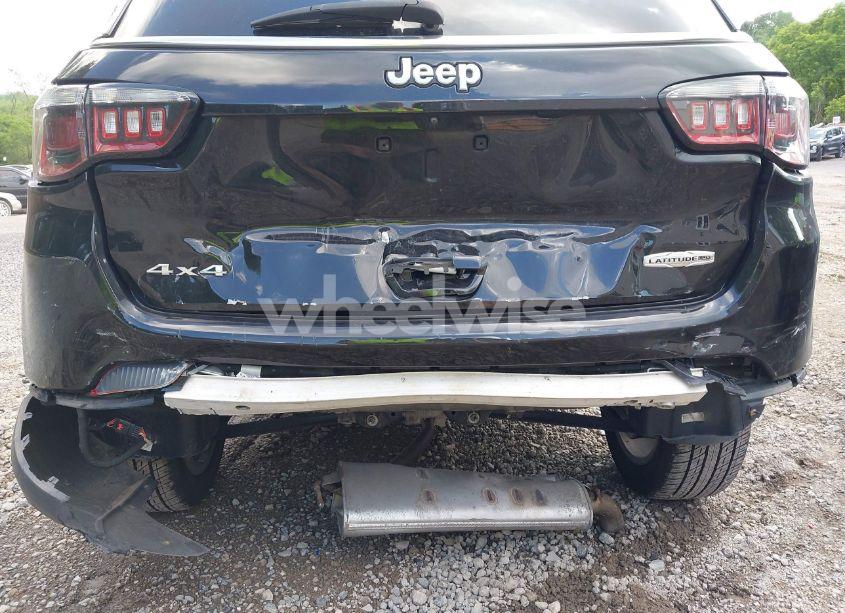 Photo 12 of 2022 Jeep Compass LATITUDE LUX 4X4 (VIN 3C4NJDFBXNT141932)