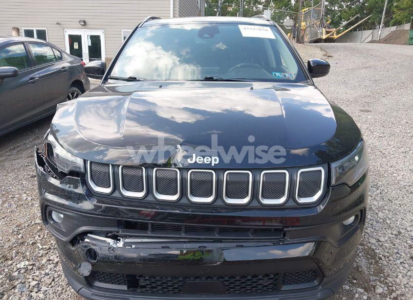 Photo 13 of 2022 Jeep Compass LATITUDE LUX 4X4 (VIN 3C4NJDFBXNT141932)